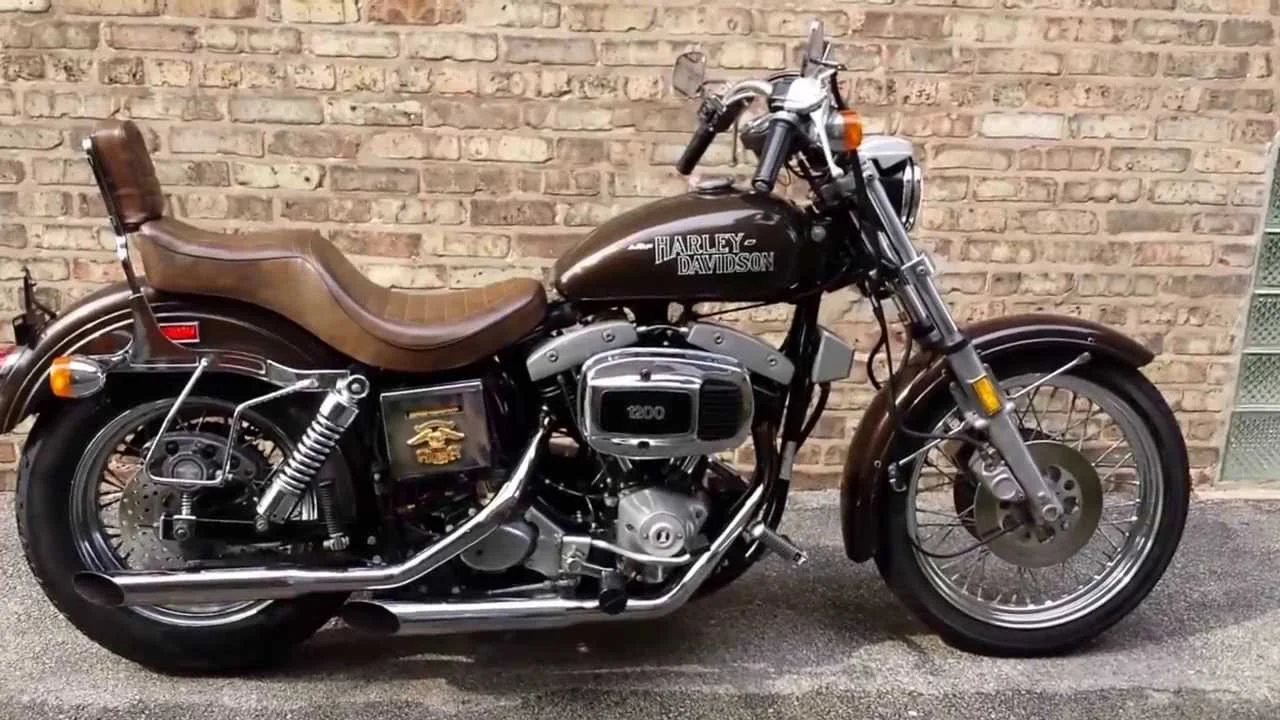 Harley-Davidson FXE 1200 Super Glide