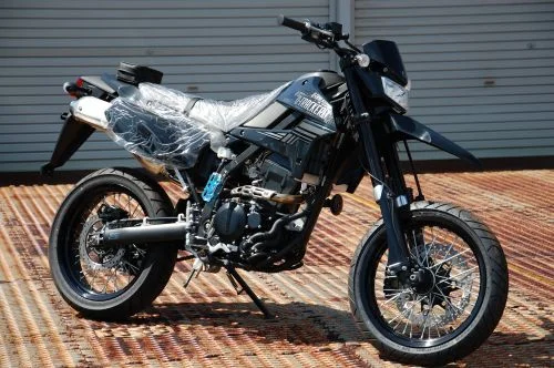Kawasaki D-Tracker X