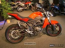 Megelli Naked Streetbike 125 s 2012