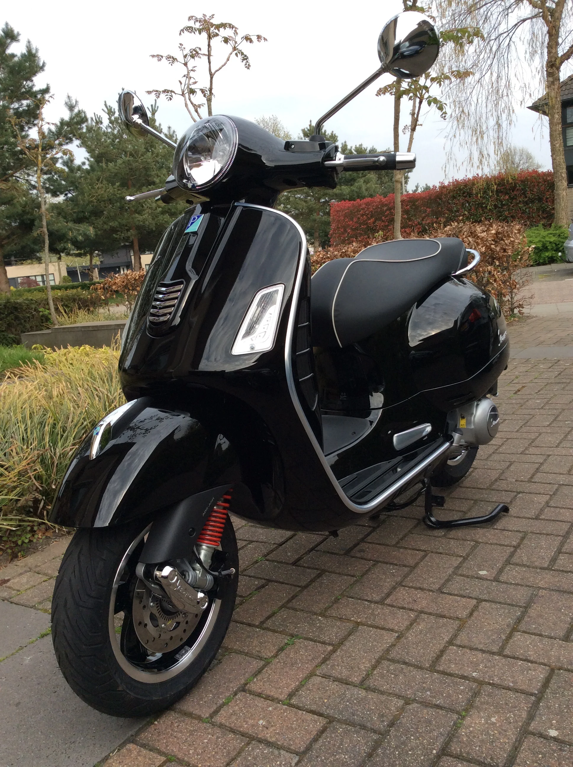Vespa GTS 300