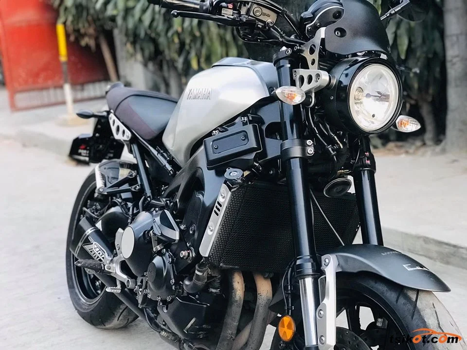 Alpha Alpha 250 Naked