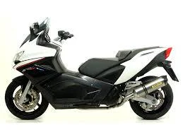 Aprilia SRV 850