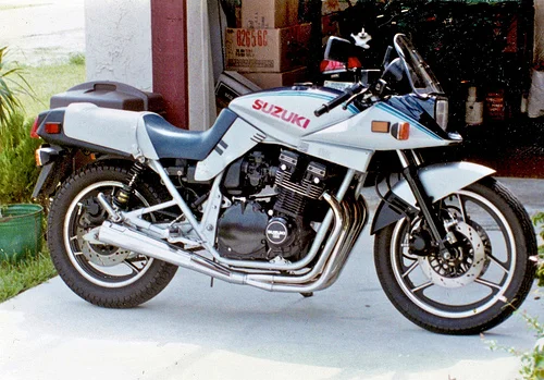 Suzuki GSX 1100 S Katana