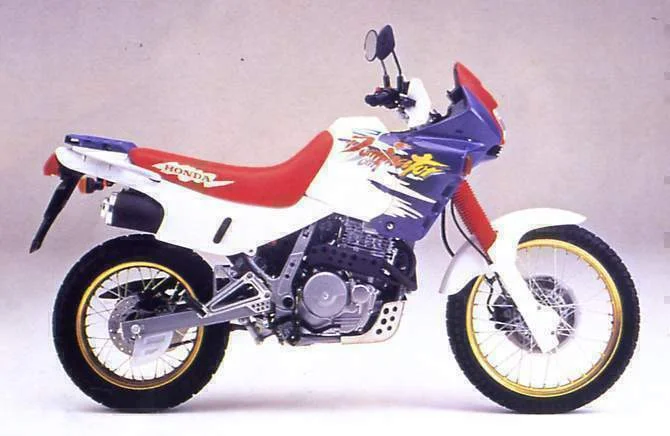 Honda NX 650 Dominator 1990