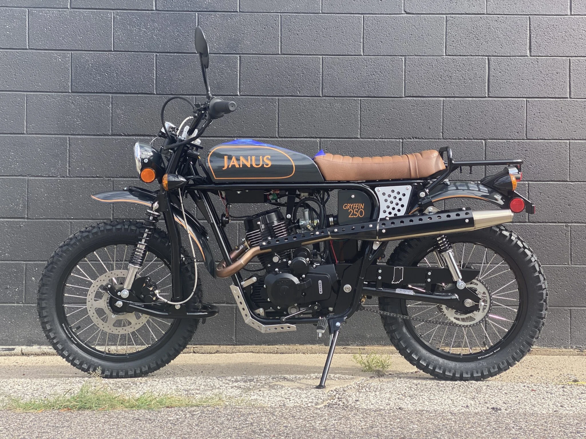 Janus Gryffin 250