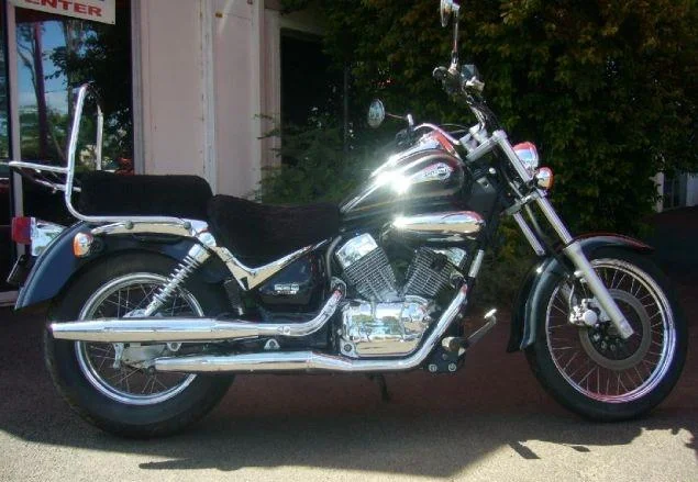 Suzuki LC 250 Intruder 2000