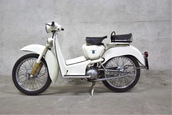Aermacchi HD 150 Zeffiro