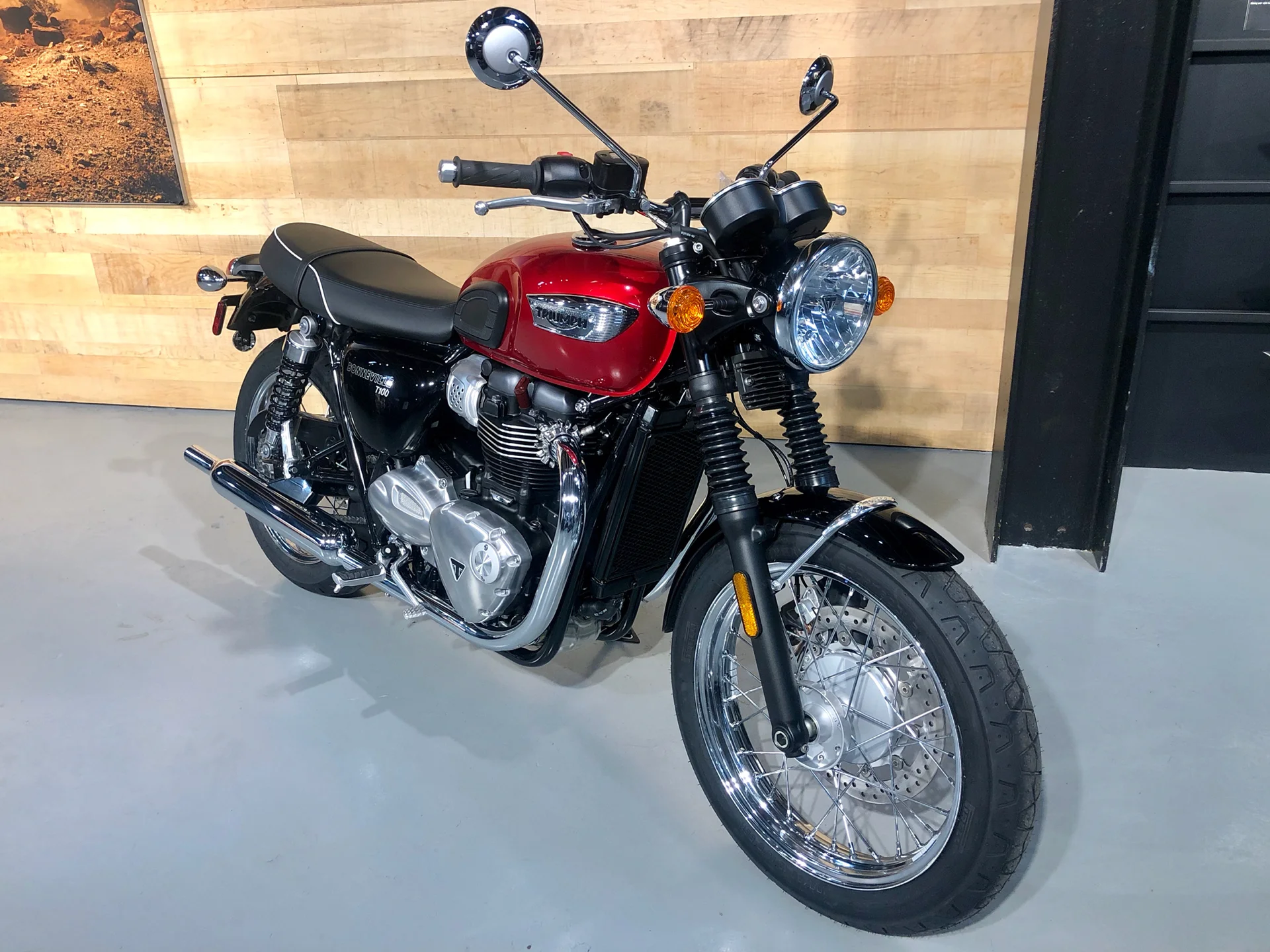 Triumph Bonneville T100