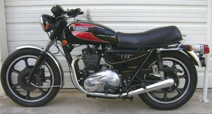 Triumph TSS