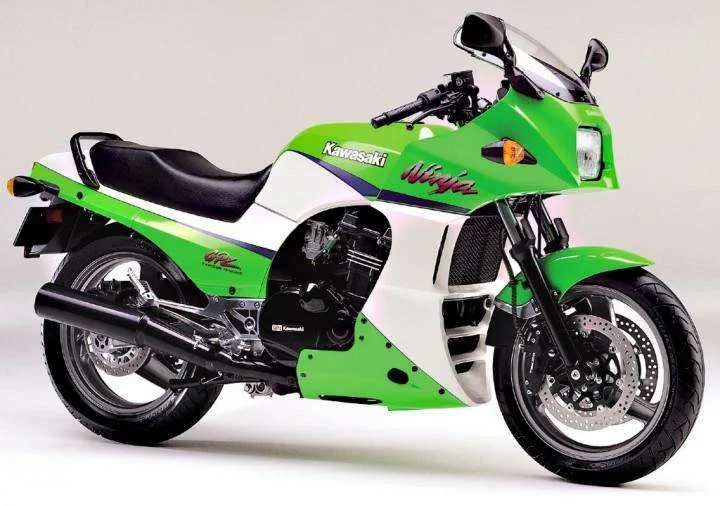 Kawasaki GPZ 900 R