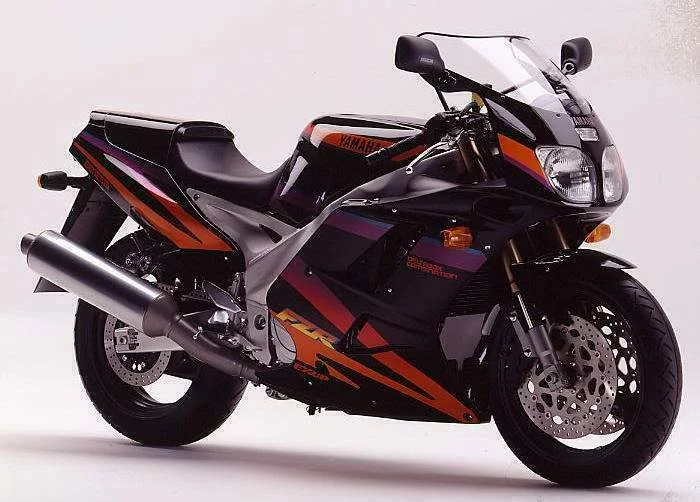 Yamaha FZR