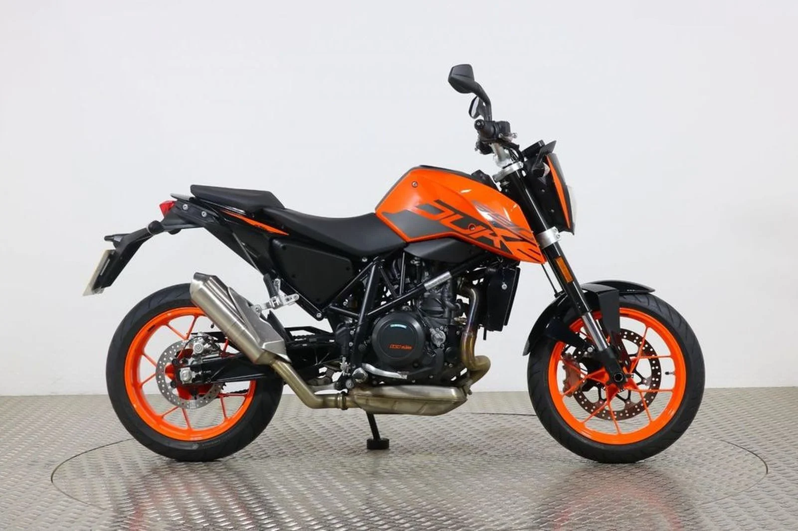 KTM 690 Duke