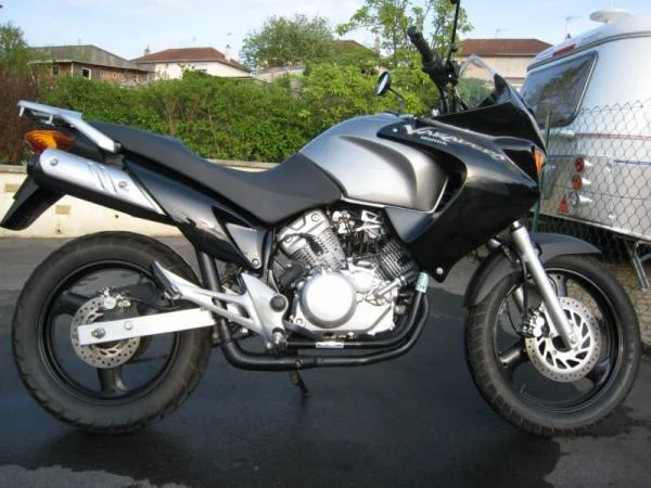 Honda Varadero 125 2002