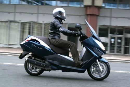 Peugeot Satelis 125 Compressor