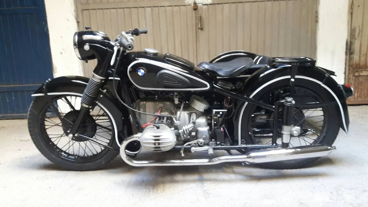BMW R67 2