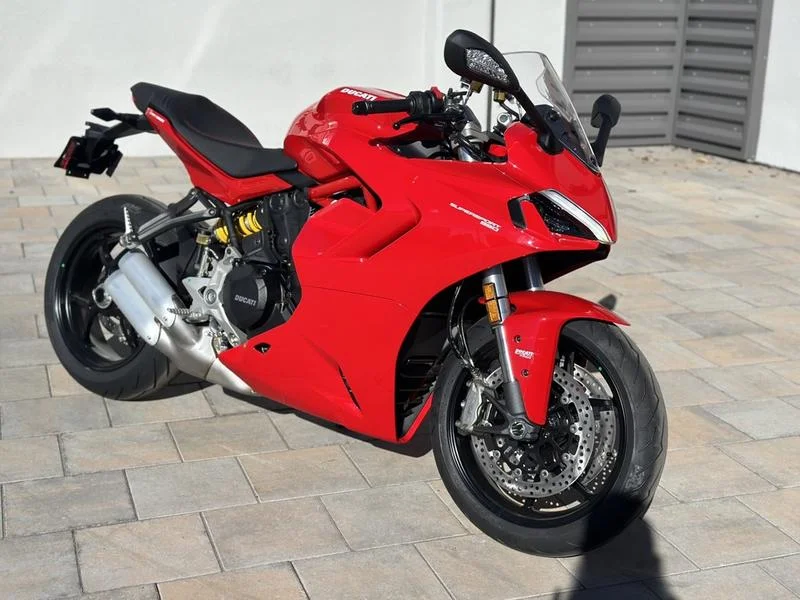 Ducati Supersport 950