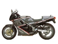 Yamaha FZ 750