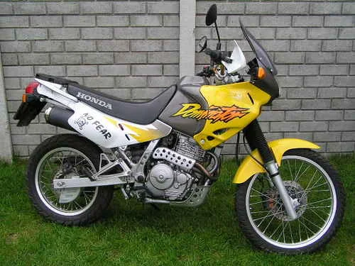 Honda NX 650 Dominator 2002