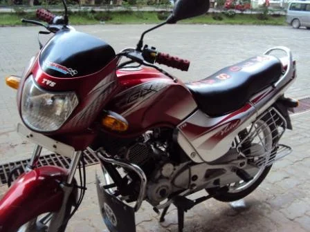 TVS Victor GX 125