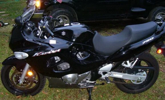 Suzuki GSX 750 F