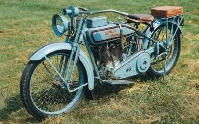 Harley-Davidson Model J 1916