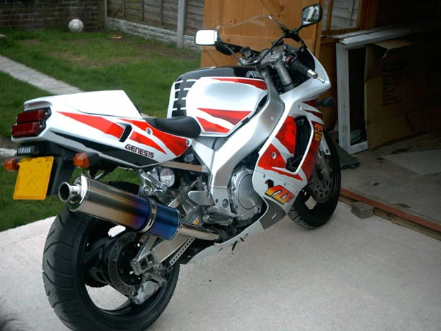 Yamaha YZF 750 R