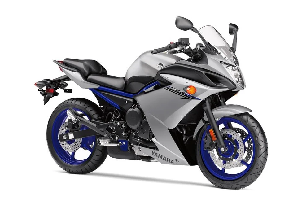 Yamaha FZ6R