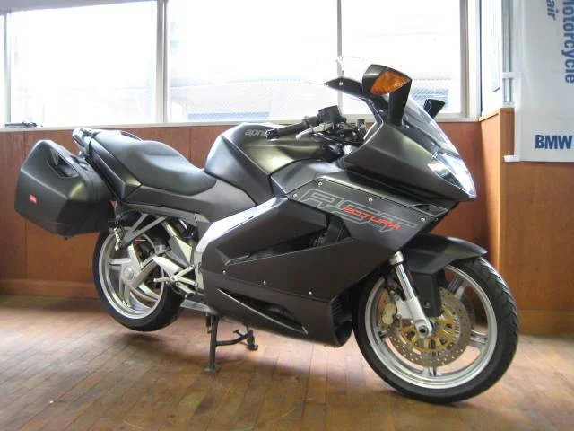 Aprilia RST 1000 Futura