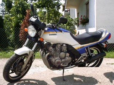 Yamaha XJ 900
