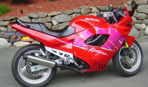Suzuki GSX 750 FS