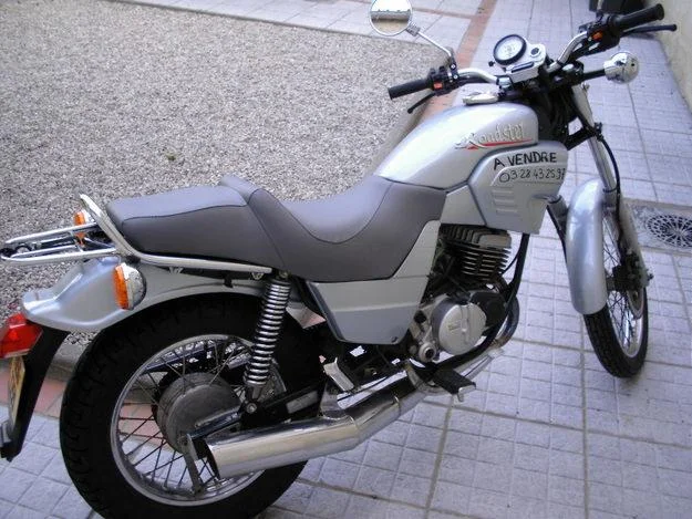 Cagiva Roadster 125