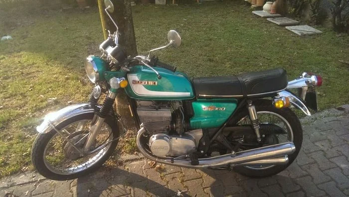 Suzuki GT 380 J