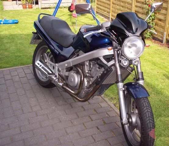Honda NTV 650 Revere 1992