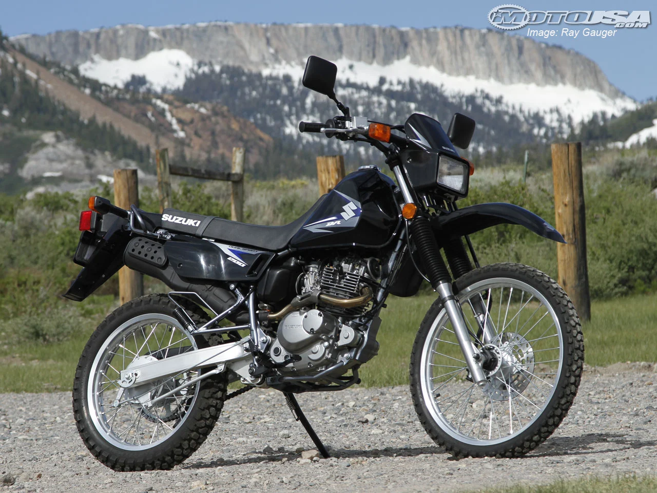 Suzuki DR200SE