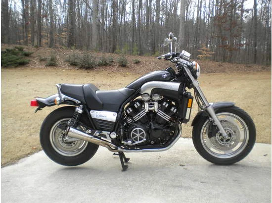 Yamaha VMX 1200 V-Max