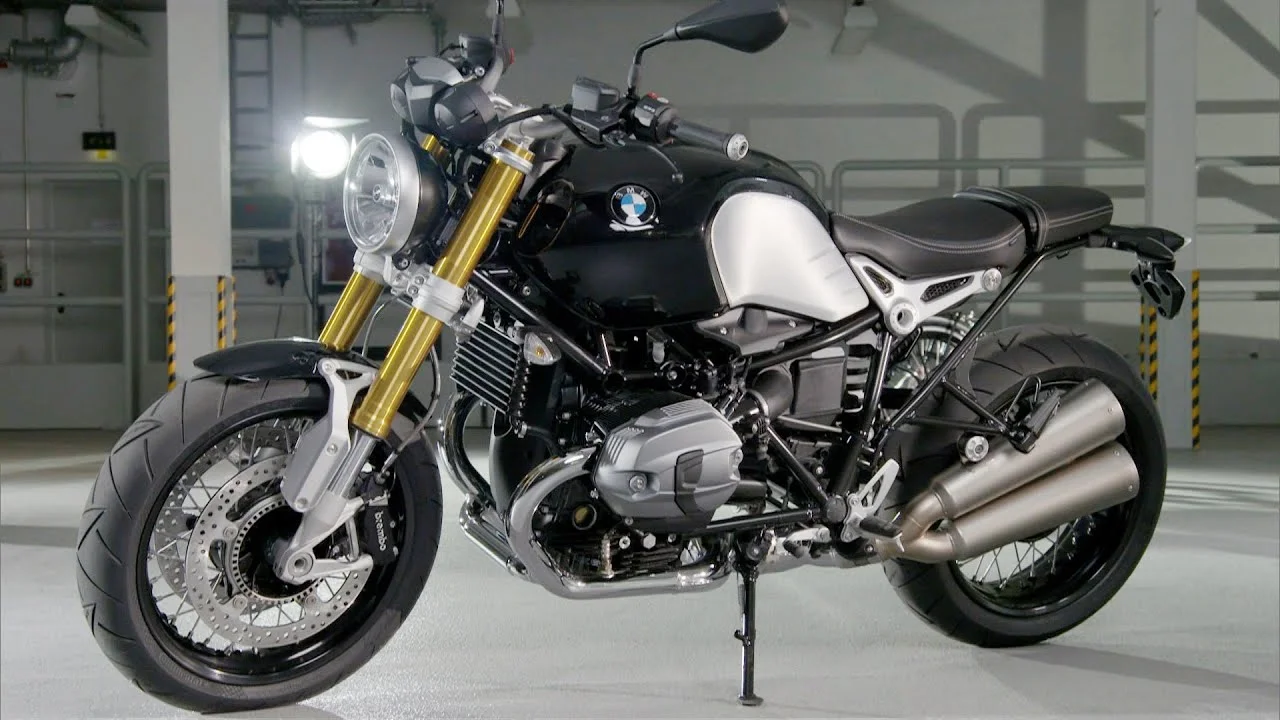 BMW R nine T