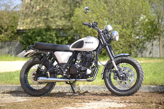 Herald Roamer 250