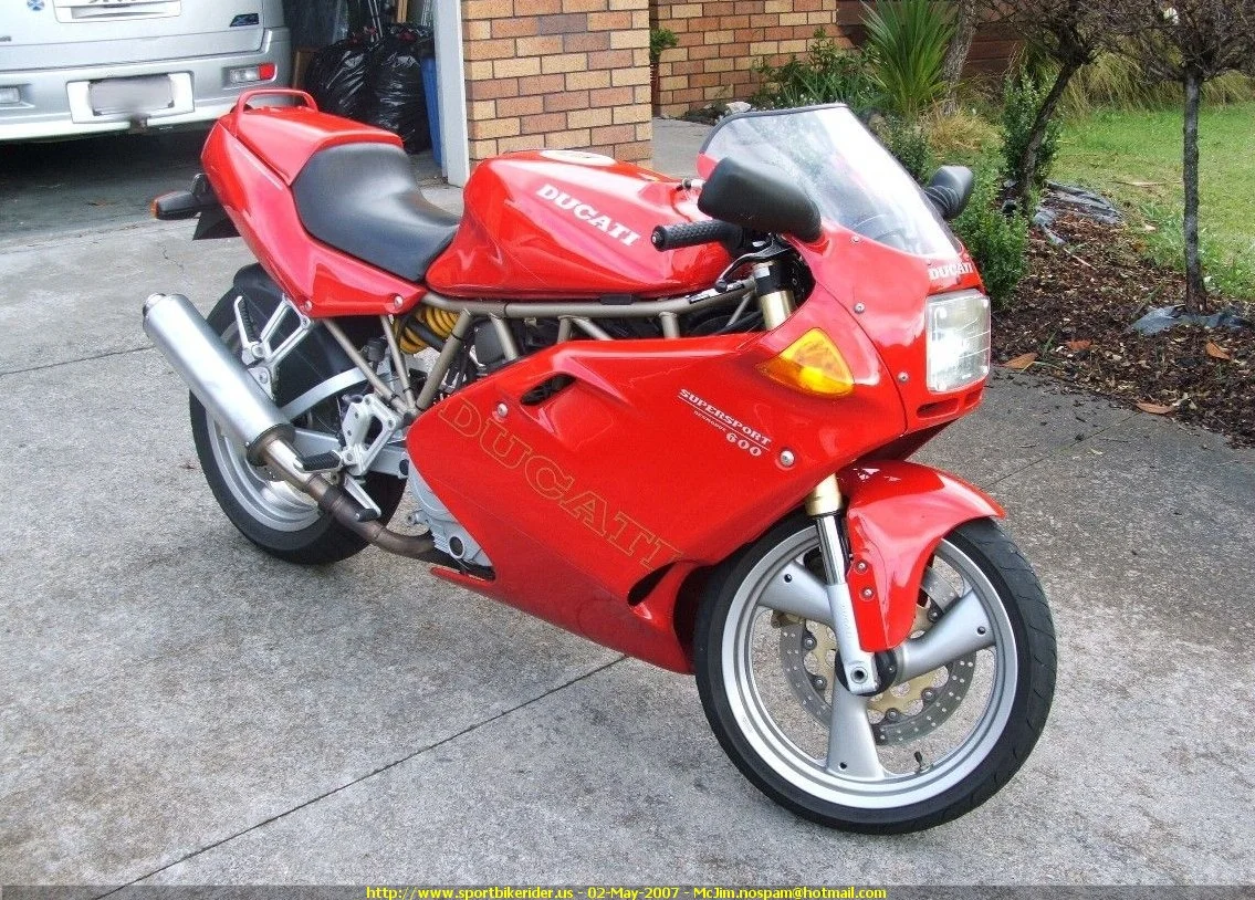 Ducati 600 SS