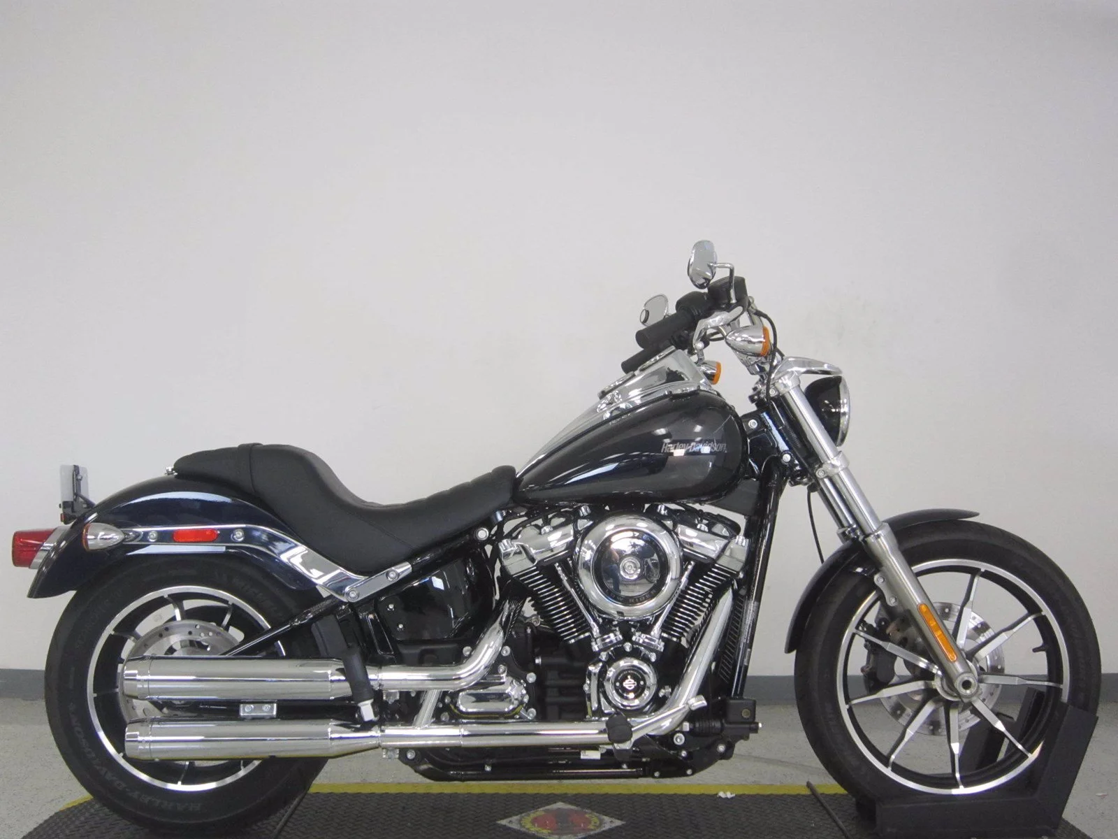 Harley-Davidson Softail Low Rider