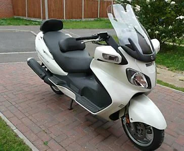 Suzuki Burgman 650