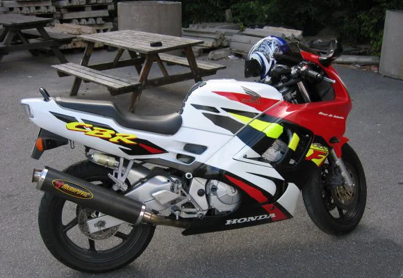 Honda CBR 600 F